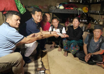 आगलागी पीडित लप्टी घलेलाई बाघेता समाज युकेद्धारा आर्थिक सहयोग